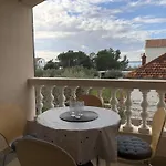 Apartman Dante *