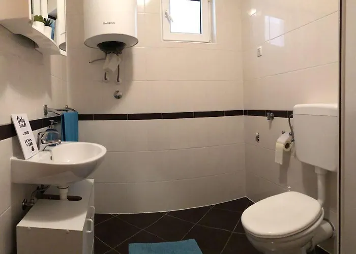 Dante Apartment