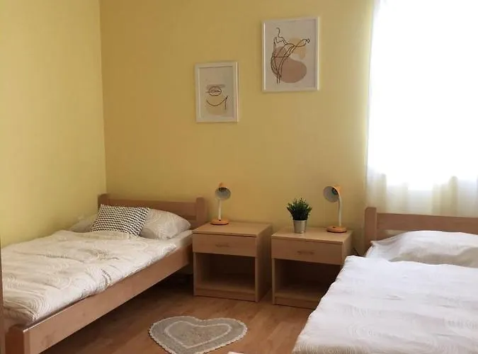 Apartment Dante *